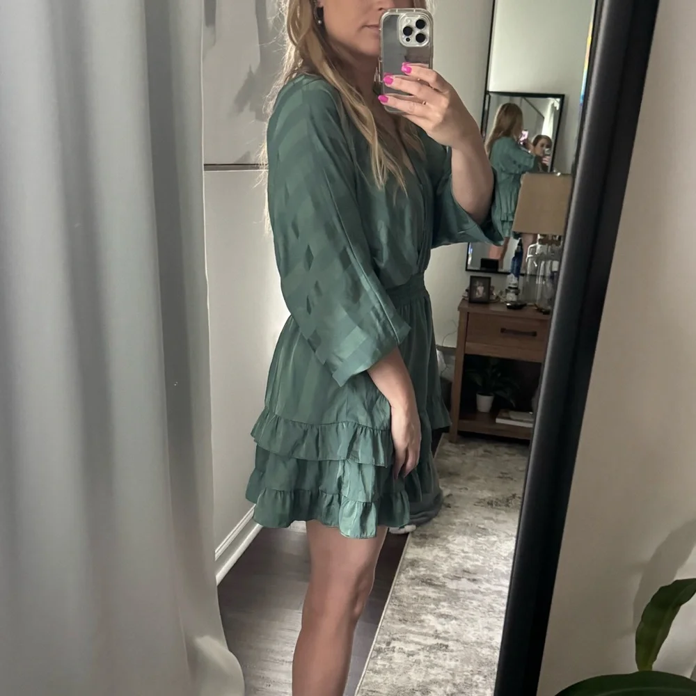 Elegant Green Stripe Ruffle Summer Spring Dress - Picture 10 of 13